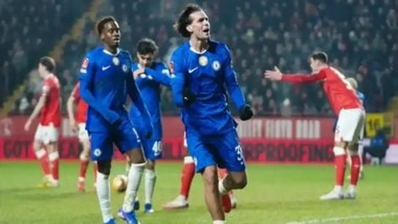 فيروس غامض يصيب تشيلسي قبل قمة برنتفورد في الدوري الإنجليزي